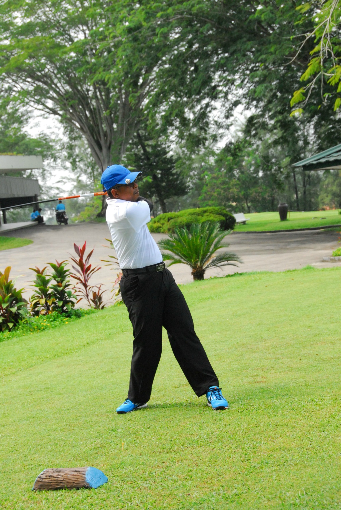 PRO15 157 GOLF DSC 0459.JPG